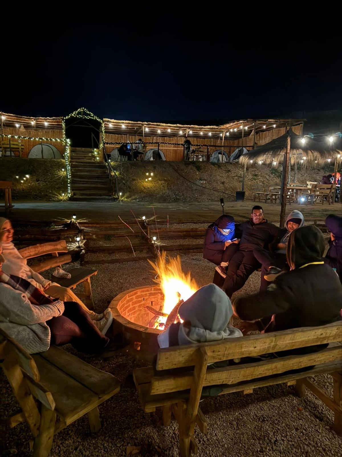 Ghar El Melh Outdoors Hotel Ra's al Jabal Eksteriør billede